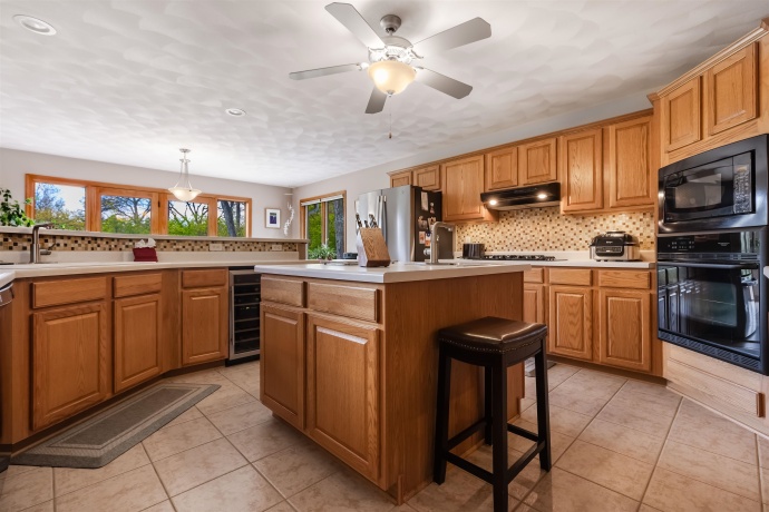 7576 Deer Track, ROCKFORD, Illinois 61102, 4 Bedrooms Bedrooms, ,3 BathroomsBathrooms,House,For Sale,Deer Track,202602538