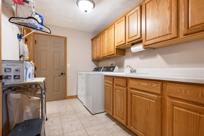 7576 Deer Track, ROCKFORD, Illinois 61102, 4 Bedrooms Bedrooms, ,3 BathroomsBathrooms,House,For Sale,Deer Track,202602538