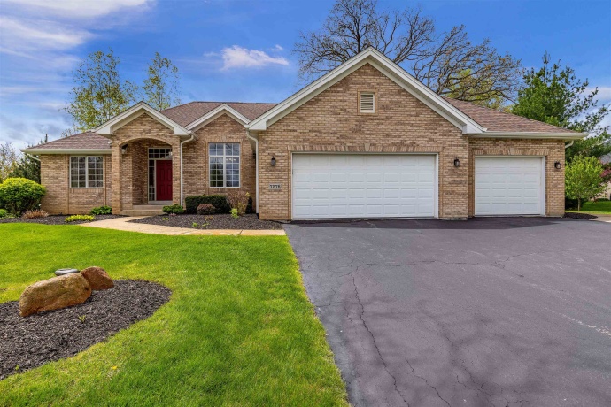7576 Deer Track, ROCKFORD, Illinois 61102, 4 Bedrooms Bedrooms, ,3 BathroomsBathrooms,House,For Sale,Deer Track,202602538