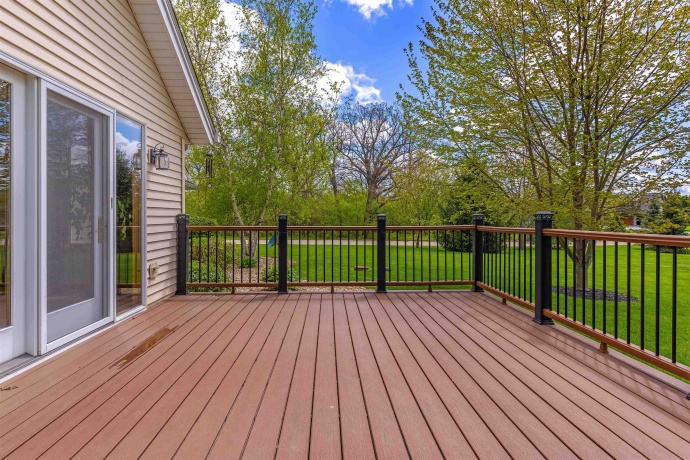 7576 Deer Track, ROCKFORD, Illinois 61102, 4 Bedrooms Bedrooms, ,3 BathroomsBathrooms,House,For Sale,Deer Track,202602538