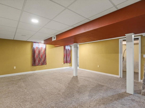1270 Staver, FREEPORT, Illinois 61032, 3 Bedrooms Bedrooms, ,1 BathroomBathrooms,House,For Sale,Staver,202602539