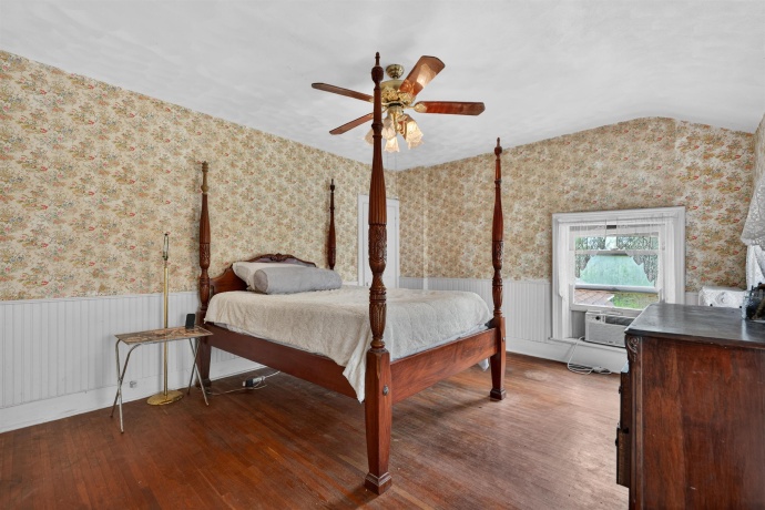 401 Lincoln, BELVIDERE, Illinois 61008, 3 Bedrooms Bedrooms, ,3 BathroomsBathrooms,House,For Sale,Lincoln,202602540