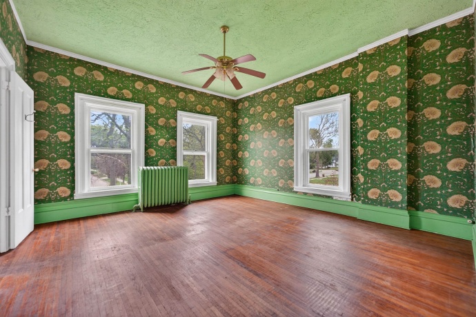 401 Lincoln, BELVIDERE, Illinois 61008, 3 Bedrooms Bedrooms, ,3 BathroomsBathrooms,House,For Sale,Lincoln,202602540