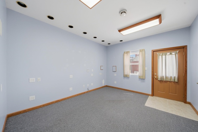 298 IL RT 2, DIXON, Illinois 61021, 6 Bedrooms Bedrooms, ,3 BathroomsBathrooms,House,For Sale,IL RT 2,202602541