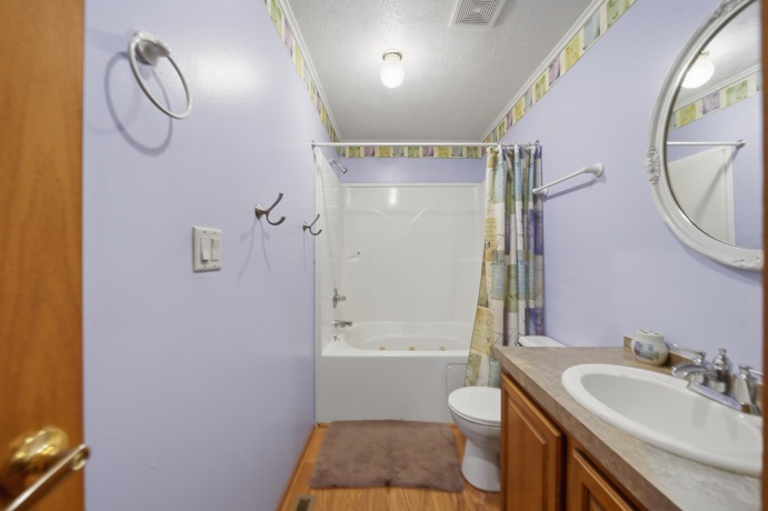 298 IL RT 2, DIXON, Illinois 61021, 6 Bedrooms Bedrooms, ,3 BathroomsBathrooms,House,For Sale,IL RT 2,202602541