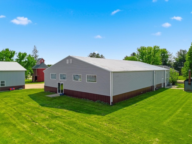 298 IL RT 2, DIXON, Illinois 61021, 6 Bedrooms Bedrooms, ,3 BathroomsBathrooms,House,For Sale,IL RT 2,202602541