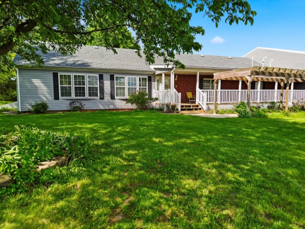 298 IL RT 2, DIXON, Illinois 61021, 6 Bedrooms Bedrooms, ,3 BathroomsBathrooms,House,For Sale,IL RT 2,202602541