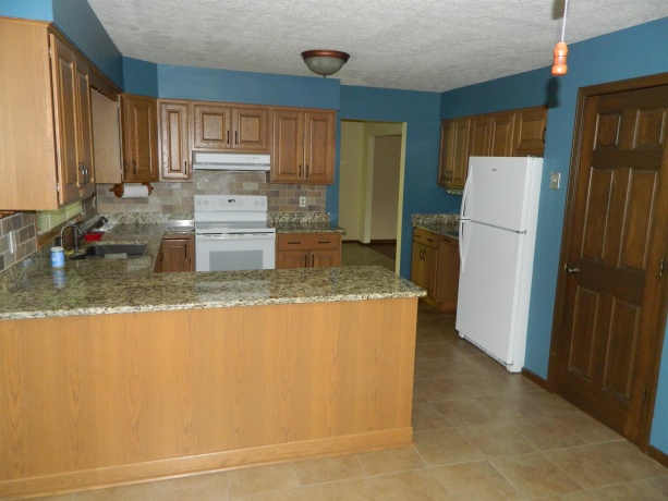 5933 CREEKSIDE, ROCKFORD, Illinois 61114, 4 Bedrooms Bedrooms, ,2 BathroomsBathrooms,House,For Sale,CREEKSIDE,202602542