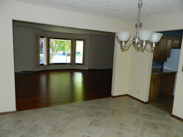 5933 CREEKSIDE, ROCKFORD, Illinois 61114, 4 Bedrooms Bedrooms, ,2 BathroomsBathrooms,House,For Sale,CREEKSIDE,202602542
