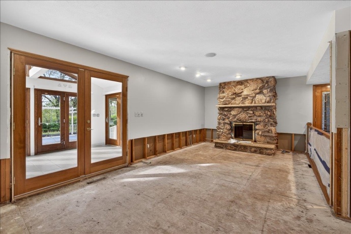 6471 MYRTLE, ROCKFORD, Illinois 61108, 3 Bedrooms Bedrooms, ,3 BathroomsBathrooms,House,For Sale,MYRTLE,202602543