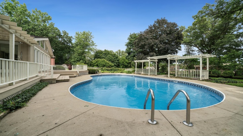 6471 MYRTLE, ROCKFORD, Illinois 61108, 3 Bedrooms Bedrooms, ,3 BathroomsBathrooms,House,For Sale,MYRTLE,202602543