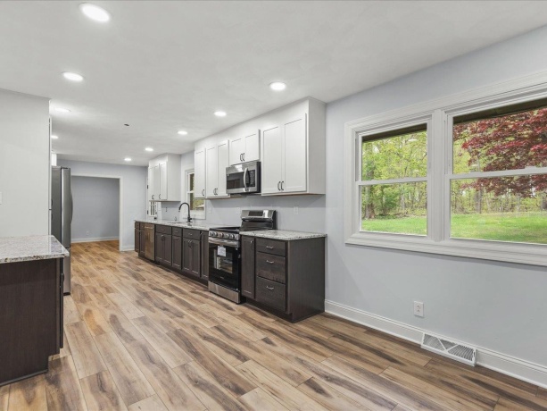 4708 Edgewood Hills, ROCKFORD, Illinois 61108, 3 Bedrooms Bedrooms, ,2 BathroomsBathrooms,House,For Sale,Edgewood Hills,202602544