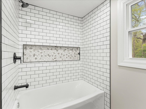 4708 Edgewood Hills, ROCKFORD, Illinois 61108, 3 Bedrooms Bedrooms, ,2 BathroomsBathrooms,House,For Sale,Edgewood Hills,202602544