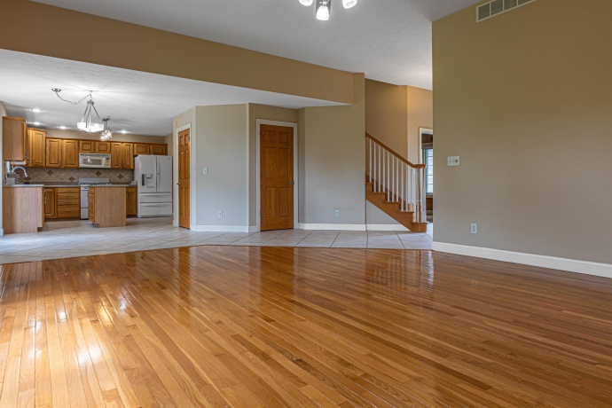 5335 Parliament, ROCKFORD, Illinois 61107, 4 Bedrooms Bedrooms, ,3 BathroomsBathrooms,House,For Sale,Parliament,202602545