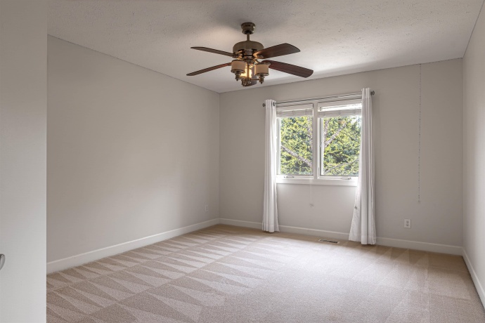 5335 Parliament, ROCKFORD, Illinois 61107, 4 Bedrooms Bedrooms, ,3 BathroomsBathrooms,House,For Sale,Parliament,202602545