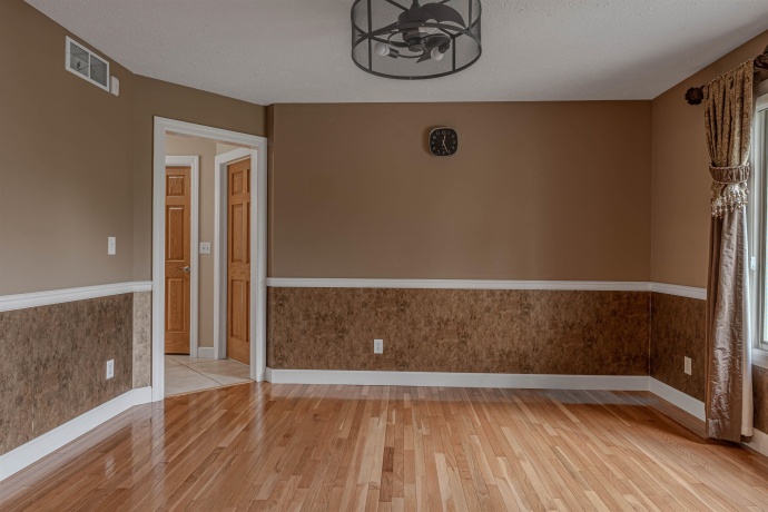 5335 Parliament, ROCKFORD, Illinois 61107, 4 Bedrooms Bedrooms, ,3 BathroomsBathrooms,House,For Sale,Parliament,202602545