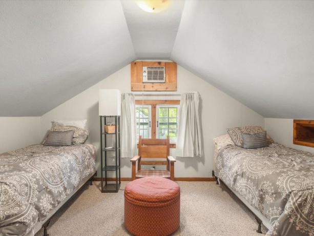 634 Rome, ROCKFORD, Illinois 61107, 3 Bedrooms Bedrooms, ,1 BathroomBathrooms,House,For Sale,Rome,202602547