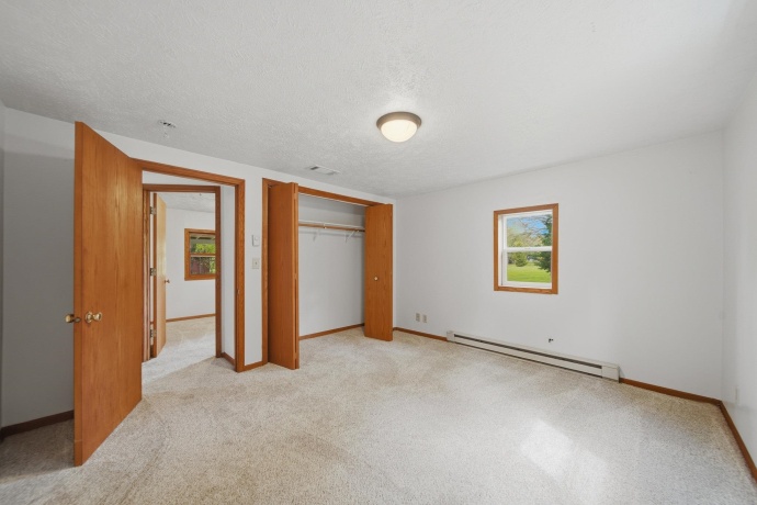 4924 Wendorf, MONROE CENTER, Illinois 61052, 3 Bedrooms Bedrooms, ,1 BathroomBathrooms,House,For Sale,Wendorf,202602549