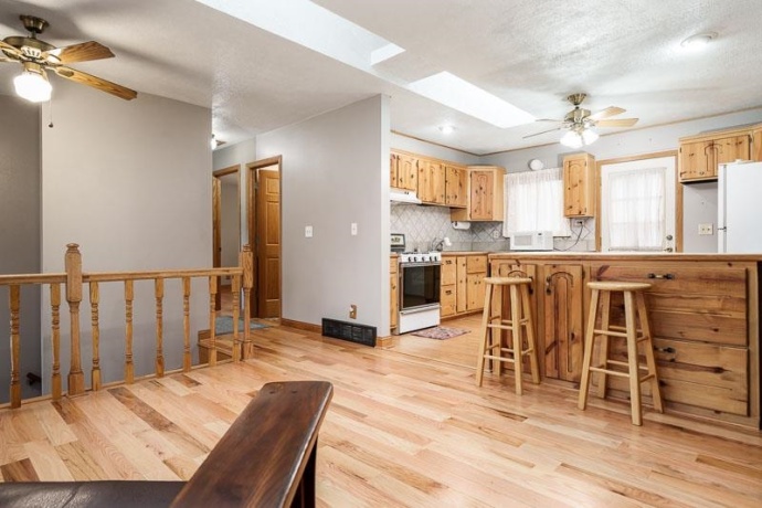 1126 COLUMBIA, BELVIDERE, Illinois 61008, 4 Bedrooms Bedrooms, ,2 BathroomsBathrooms,House,For Sale,COLUMBIA,202602550