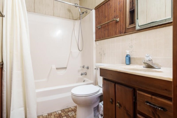 1126 COLUMBIA, BELVIDERE, Illinois 61008, 4 Bedrooms Bedrooms, ,2 BathroomsBathrooms,House,For Sale,COLUMBIA,202602550