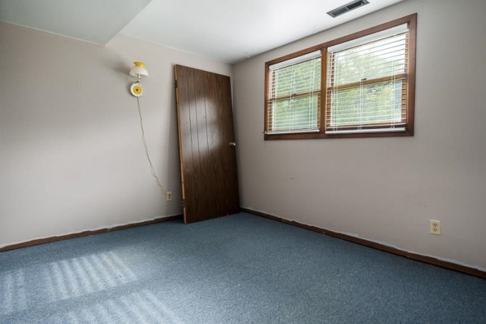 1126 COLUMBIA, BELVIDERE, Illinois 61008, 4 Bedrooms Bedrooms, ,2 BathroomsBathrooms,House,For Sale,COLUMBIA,202602550