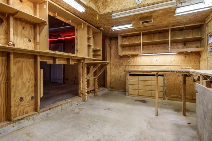 1126 COLUMBIA, BELVIDERE, Illinois 61008, 4 Bedrooms Bedrooms, ,2 BathroomsBathrooms,House,For Sale,COLUMBIA,202602550