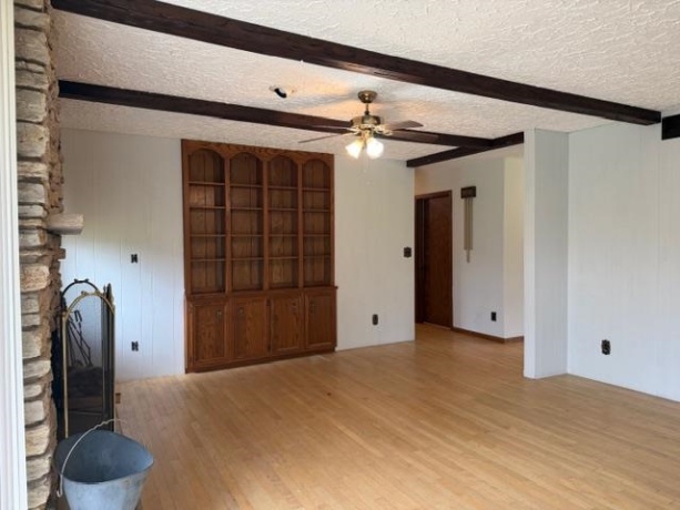 1041 Donna, BELVIDERE, Illinois 61008, 3 Bedrooms Bedrooms, ,2 BathroomsBathrooms,House,For Sale,Donna,202602554