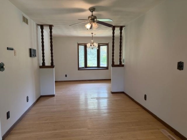 1041 Donna, BELVIDERE, Illinois 61008, 3 Bedrooms Bedrooms, ,2 BathroomsBathrooms,House,For Sale,Donna,202602554