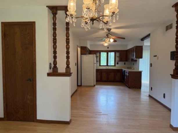 1041 Donna, BELVIDERE, Illinois 61008, 3 Bedrooms Bedrooms, ,2 BathroomsBathrooms,House,For Sale,Donna,202602554