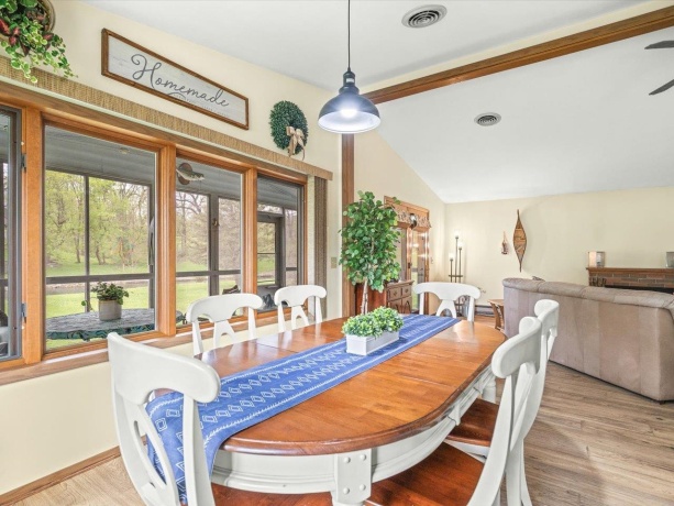 210 Lake Summerset, LAKE SUMMERSET, Illinois 61019, 2 Bedrooms Bedrooms, ,2 BathroomsBathrooms,House,For Sale,Lake Summerset,202602563