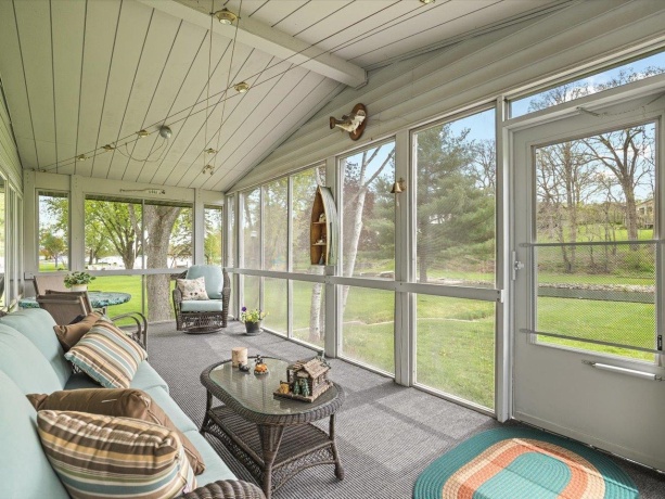 210 Lake Summerset, LAKE SUMMERSET, Illinois 61019, 2 Bedrooms Bedrooms, ,2 BathroomsBathrooms,House,For Sale,Lake Summerset,202602563