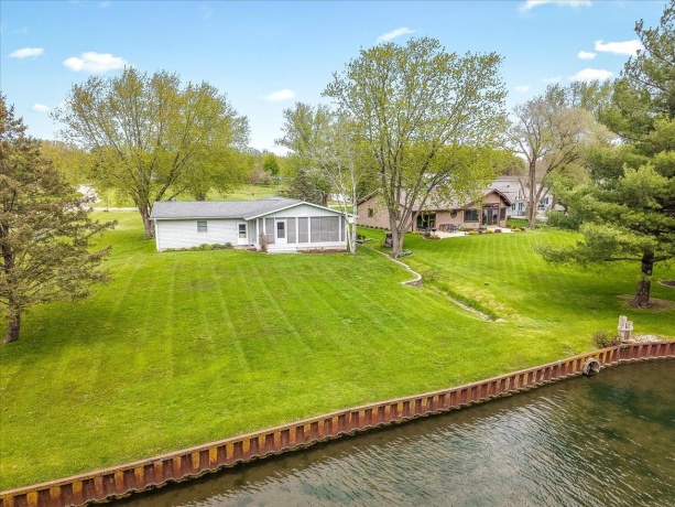 210 Lake Summerset, LAKE SUMMERSET, Illinois 61019, 2 Bedrooms Bedrooms, ,2 BathroomsBathrooms,House,For Sale,Lake Summerset,202602563