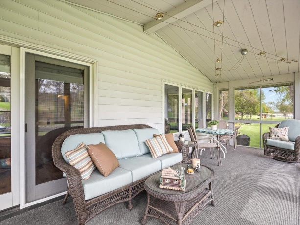 210 Lake Summerset, LAKE SUMMERSET, Illinois 61019, 2 Bedrooms Bedrooms, ,2 BathroomsBathrooms,House,For Sale,Lake Summerset,202602563