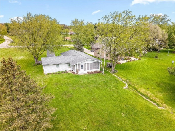210 Lake Summerset, LAKE SUMMERSET, Illinois 61019, 2 Bedrooms Bedrooms, ,2 BathroomsBathrooms,House,For Sale,Lake Summerset,202602563