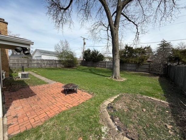 939 Grace, LOMBARD, Illinois 60148, 3 Bedrooms Bedrooms, ,2 BathroomsBathrooms,House,For Sale,Grace,202602023