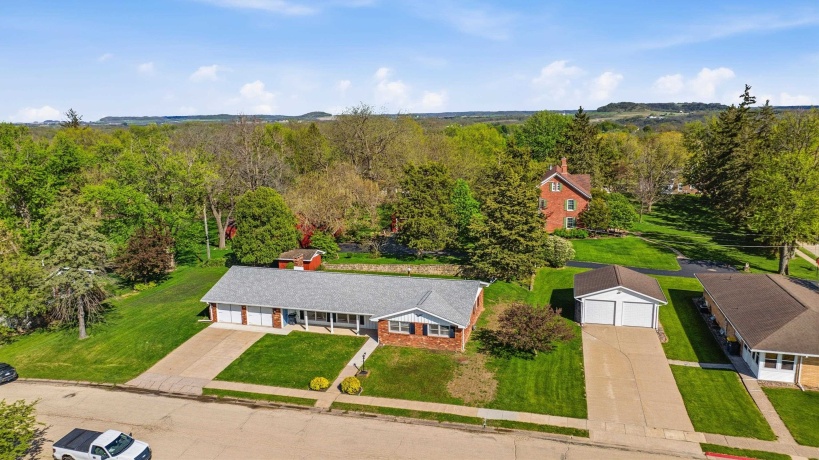 1205 Lincoln, GALENA, Illinois 61036, 3 Bedrooms Bedrooms, ,2 BathroomsBathrooms,House,For Sale,Lincoln,202602565