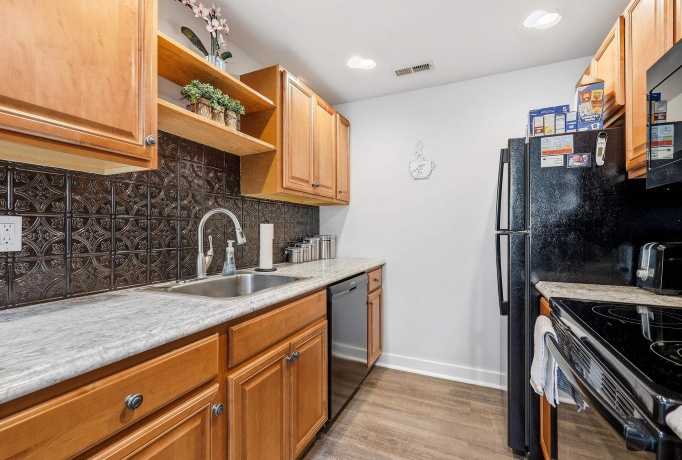 147 Plum Cove, GALENA, Illinois 61036, 3 Bedrooms Bedrooms, ,2 BathroomsBathrooms,Condominium,For Sale,Plum Cove,202602566