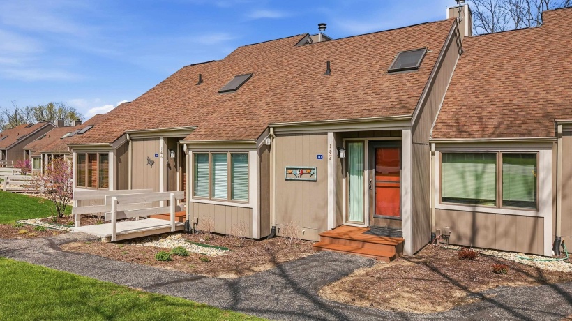 147 Plum Cove, GALENA, Illinois 61036, 3 Bedrooms Bedrooms, ,2 BathroomsBathrooms,Condominium,For Sale,Plum Cove,202602566