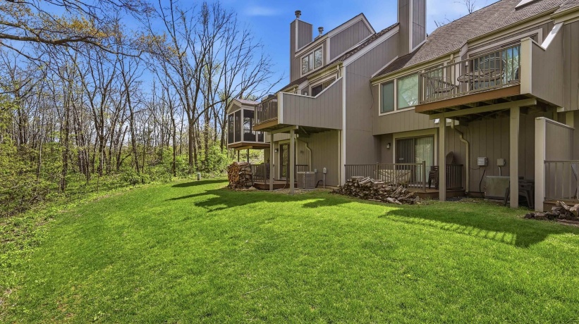 147 Plum Cove, GALENA, Illinois 61036, 3 Bedrooms Bedrooms, ,2 BathroomsBathrooms,Condominium,For Sale,Plum Cove,202602566