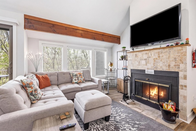 147 Plum Cove, GALENA, Illinois 61036, 3 Bedrooms Bedrooms, ,2 BathroomsBathrooms,Condominium,For Sale,Plum Cove,202602566