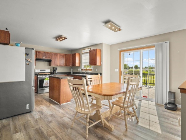 7238 Price, MACHESNEY PARK, Illinois 61115, 3 Bedrooms Bedrooms, ,2 BathroomsBathrooms,House,For Sale,Price,202602569