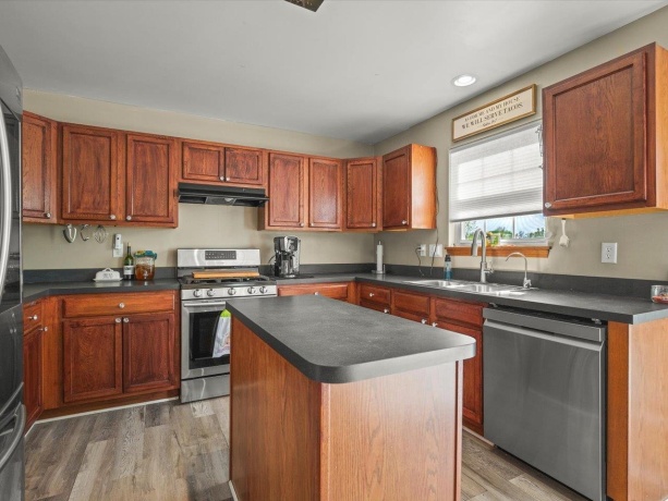 7238 Price, MACHESNEY PARK, Illinois 61115, 3 Bedrooms Bedrooms, ,2 BathroomsBathrooms,House,For Sale,Price,202602569