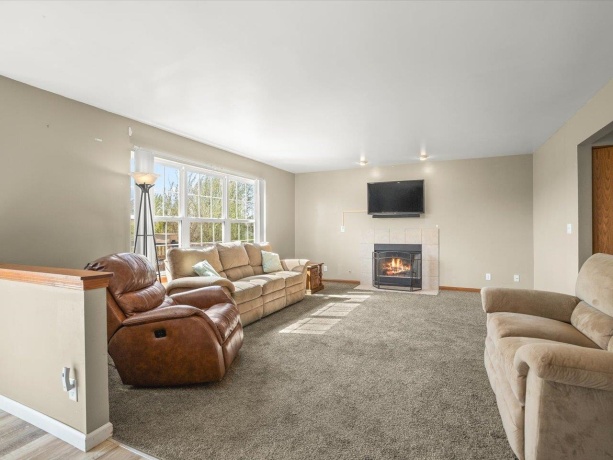 7238 Price, MACHESNEY PARK, Illinois 61115, 3 Bedrooms Bedrooms, ,2 BathroomsBathrooms,House,For Sale,Price,202602569