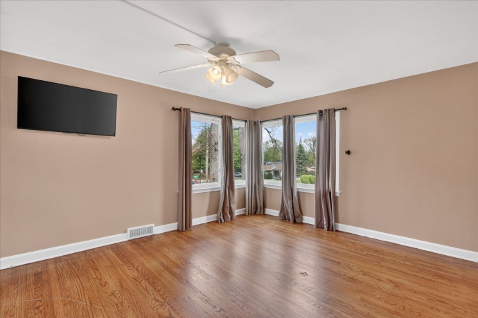 3603 Highcrest, ROCKFORD, Illinois 61107, 3 Bedrooms Bedrooms, ,2 BathroomsBathrooms,House,For Sale,Highcrest,202602571