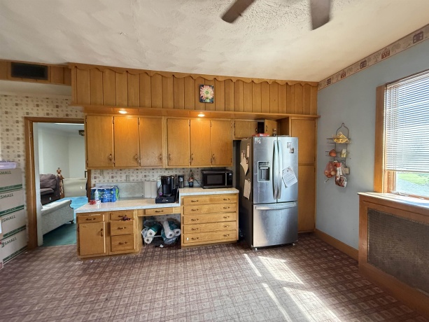 323 Main, STOCKTON, Illinois 61085, 7 Bedrooms Bedrooms, ,6 BathroomsBathrooms,House,For Sale,Main,202602572