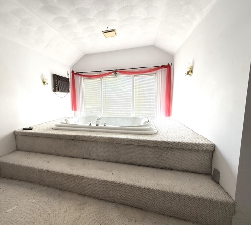 323 Main, STOCKTON, Illinois 61085, 7 Bedrooms Bedrooms, ,6 BathroomsBathrooms,House,For Sale,Main,202602572