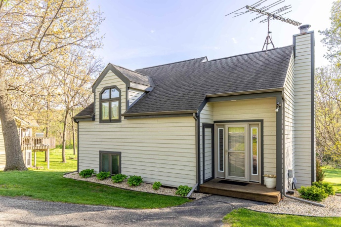 20 Gleneagle, GALENA, Illinois 61036, 2 Bedrooms Bedrooms, ,2 BathroomsBathrooms,House,For Sale,Gleneagle,202602574