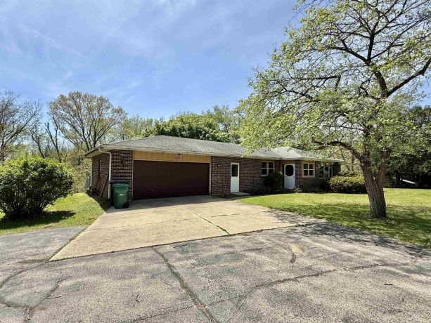3620 Valerie, ROSCOE, Illinois 61073, 3 Bedrooms Bedrooms, ,2 BathroomsBathrooms,House,For Sale,Valerie,202602575