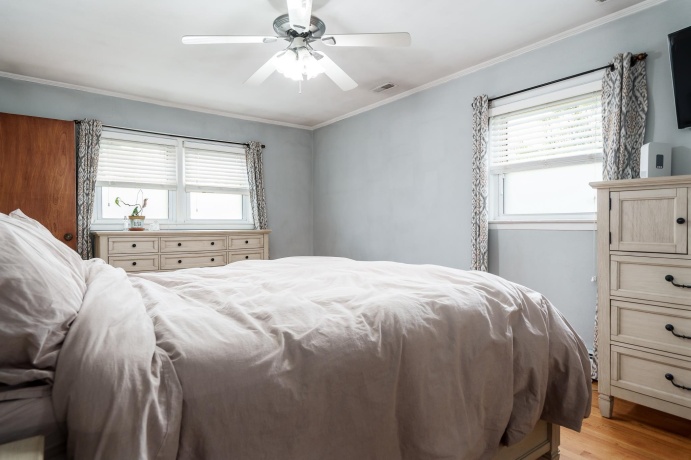 6120 John, LOVES PARK, Illinois 61111, 3 Bedrooms Bedrooms, ,2 BathroomsBathrooms,House,For Sale,John,202602577