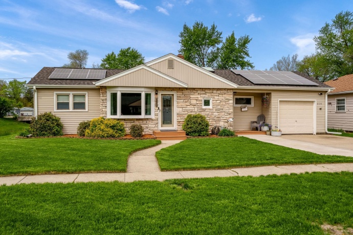 6120 John, LOVES PARK, Illinois 61111, 3 Bedrooms Bedrooms, ,2 BathroomsBathrooms,House,For Sale,John,202602577